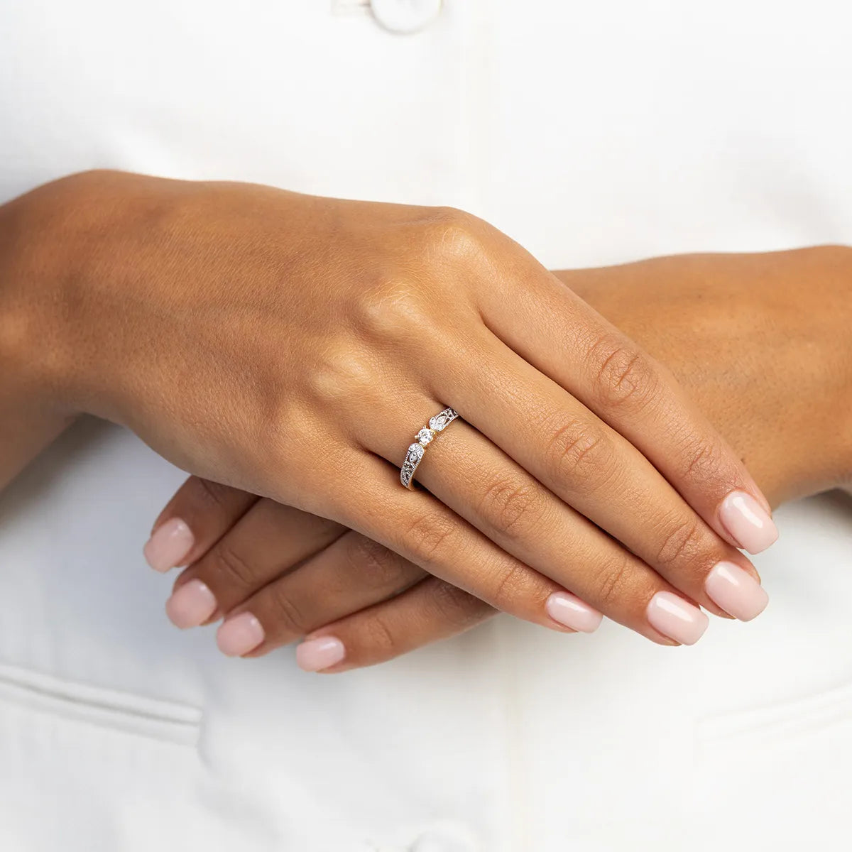 gold-ring-with-0-10ct-and-0-03ct-lab-diamonds-w0411-ldw-01