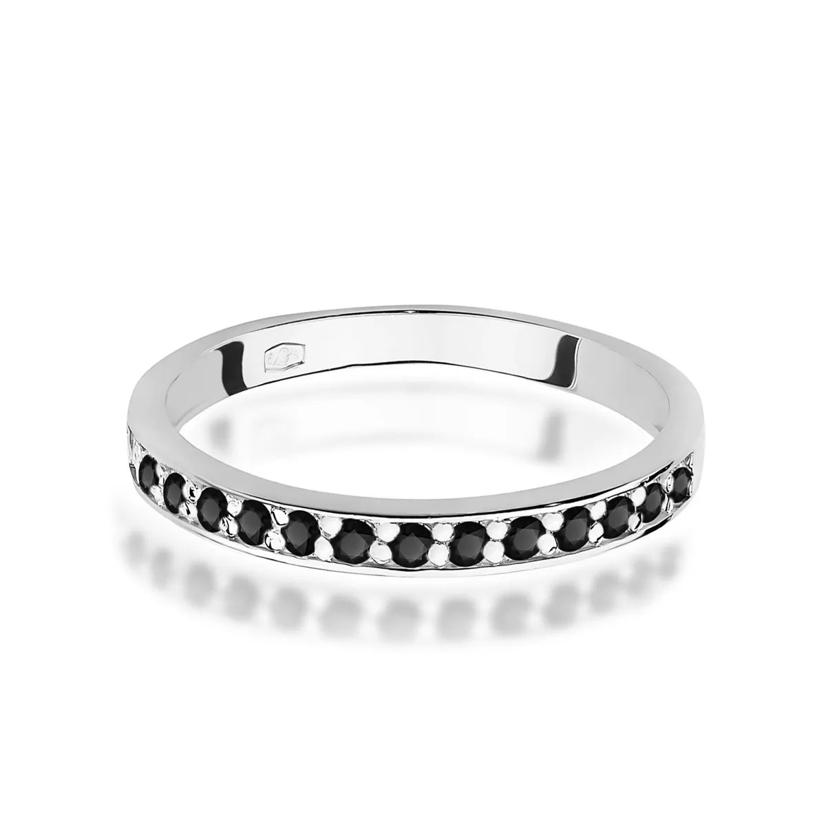 gold-ring-with-0-20ct-black-diamonds-w0446-dib-01