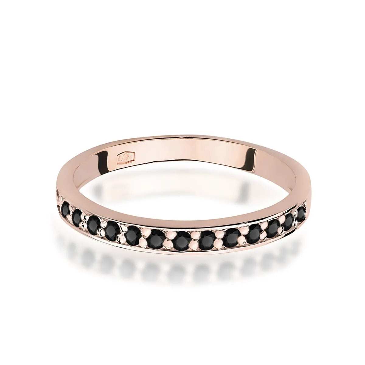 gold-ring-with-0-20ct-black-diamonds-w0446-dib-01
