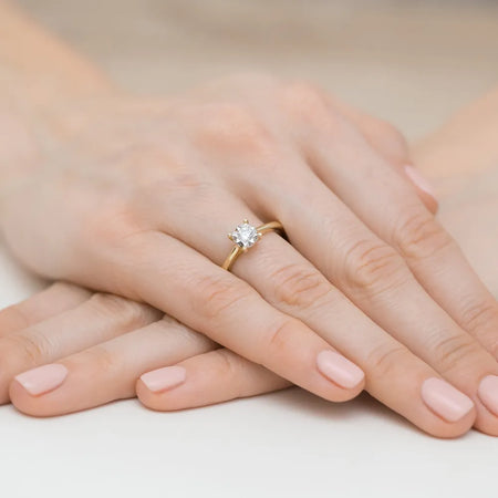 gold-ring-with-0-20ct-diamond-w0447-diw-01