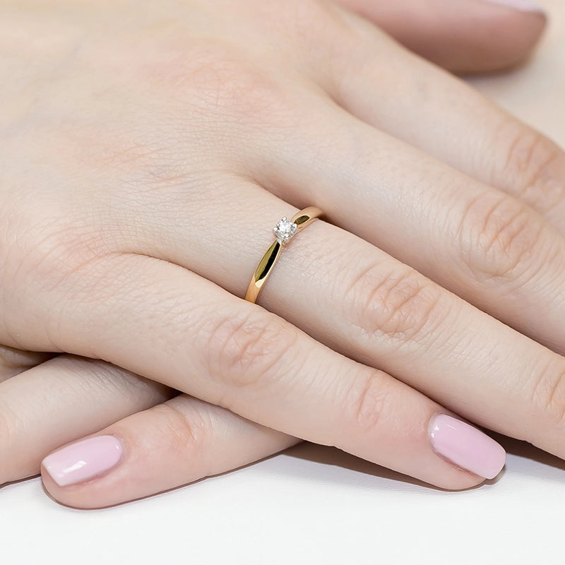 14k-gold-ring-with-zirconia-w045-585-c