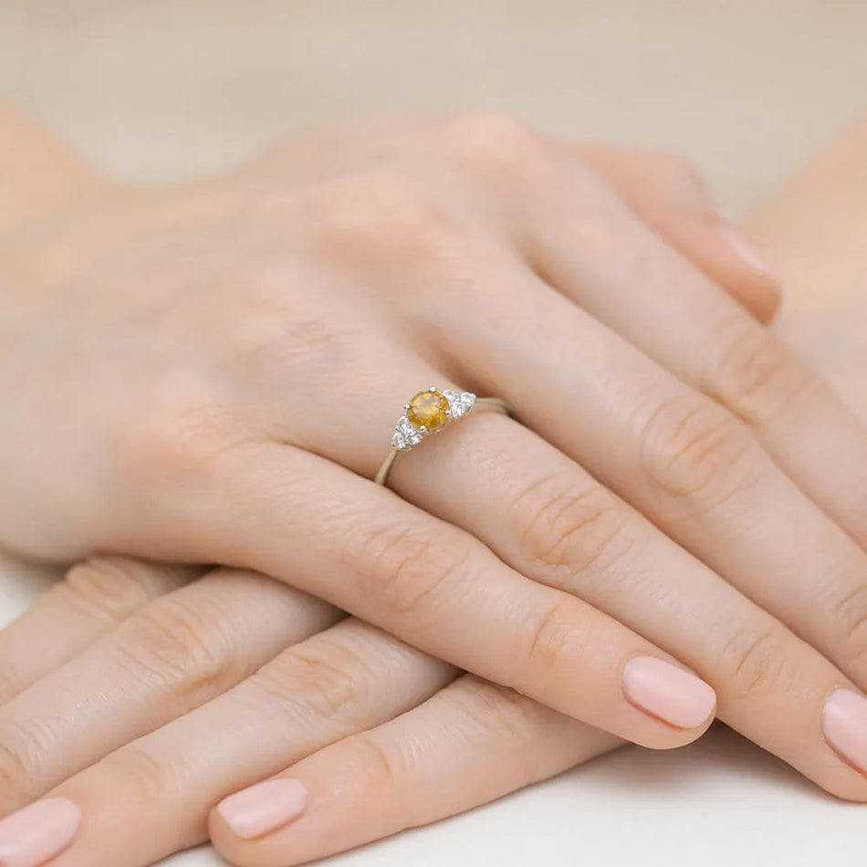 zlatý prsteň s 0,50 ct citrínom a 0,18 ct diamantmi w0451-ciy-01