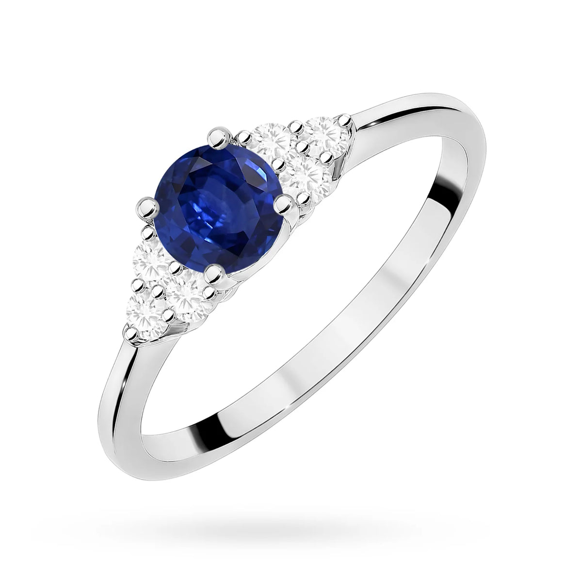 Postranní prsten s diamantem z bílého 14k zlata s modrým safírem 0,50 ct a diamanty 0,18 ct
