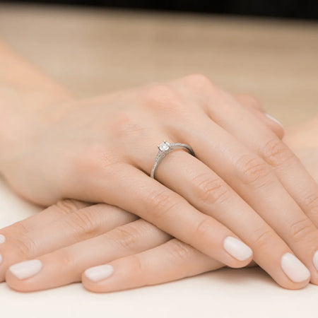 gold-ring-with-0-08ct-and-0-03ct-diamonds-w0466-diw-01