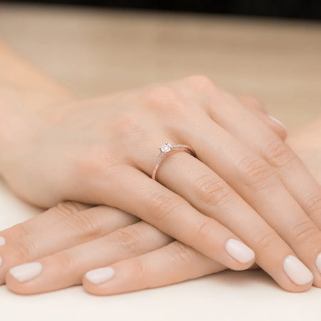 gold-ring-with-0-08ct-and-0-03ct-diamonds-w0466-diw-01