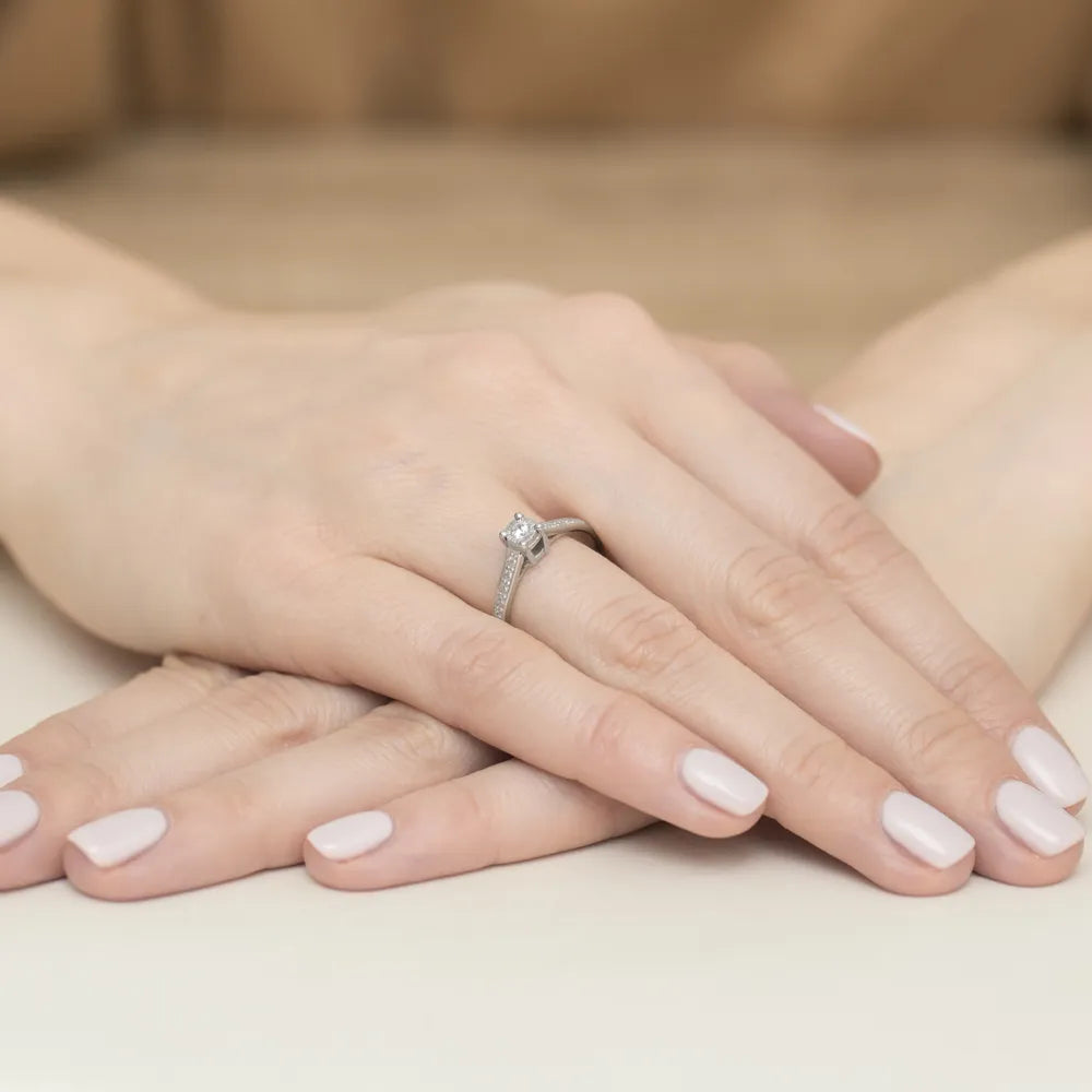 zlatý prsteň s diamantmi 0,08 ct a 0,05 ct w0474-diw-01