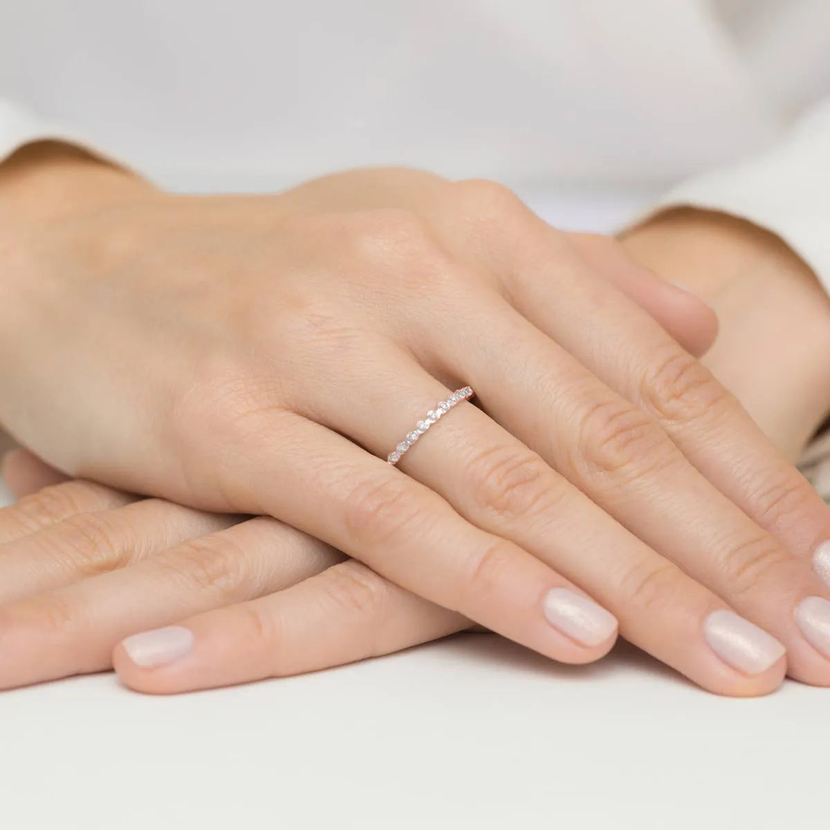 gold-ring-with-0-045ct-diamonds-w0504-diw-01