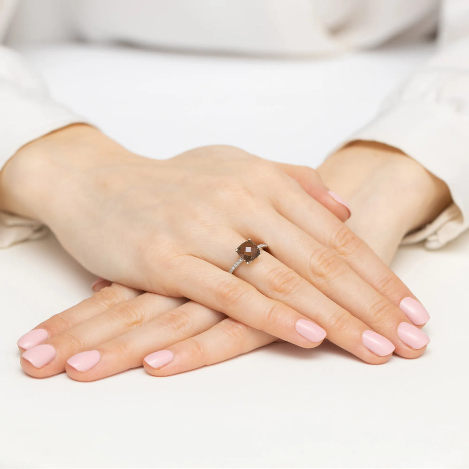 Goldring mit 2,00 ct Rauchquarz und 0,07 ct Diamanten W0511-QUS-01