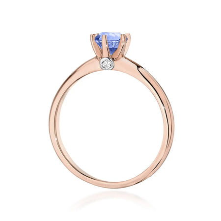 gold-ring-with-tanzanite-and-diamonds