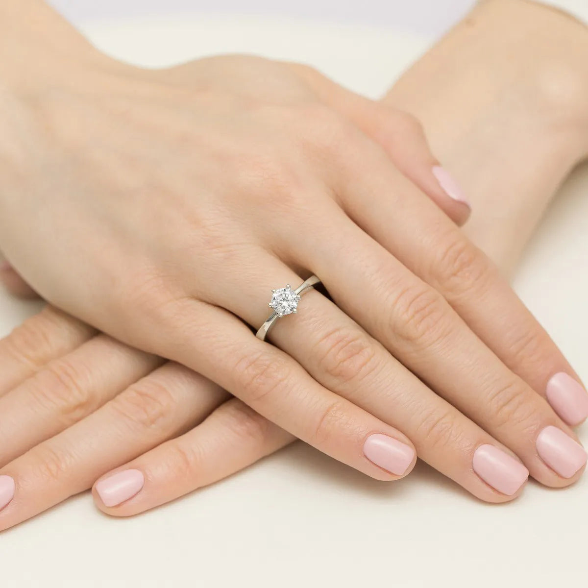 gold-ring-with-0-70ct-diamond-w0563-diw-03