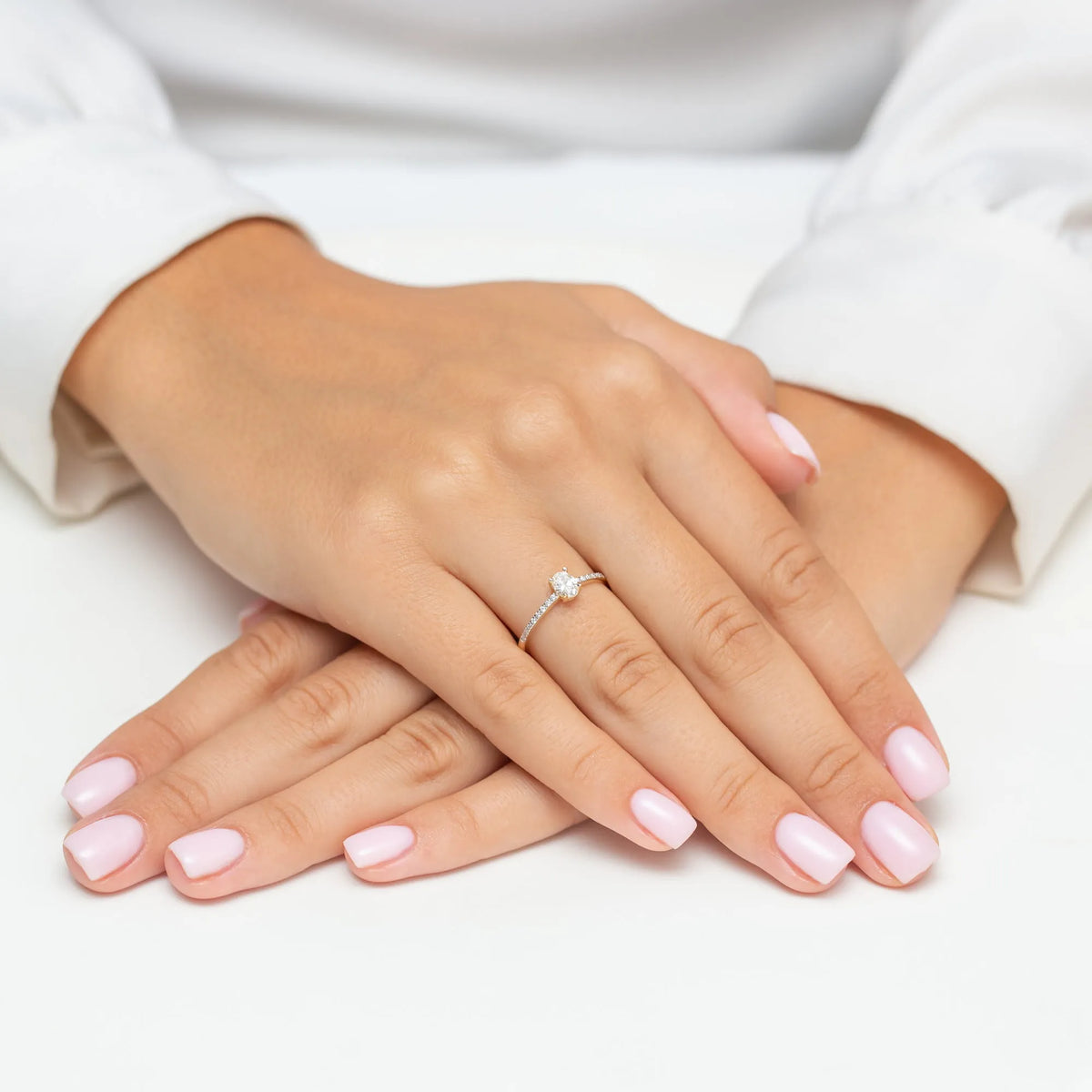 bague-en-or-avec-diamants-de-0-30ct-et-0-08ct-w0582-diw-01