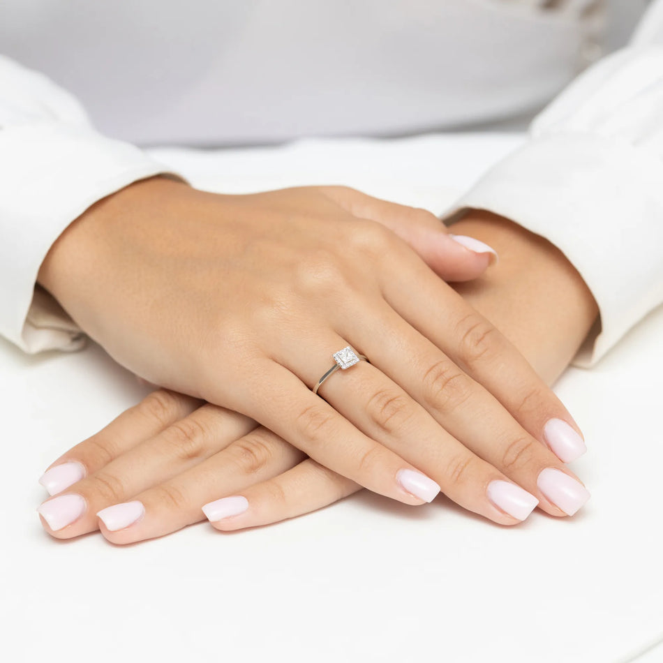 zlatý prsteň s diamantmi 0,15 ct a 0,08 ct w0590-diw-01