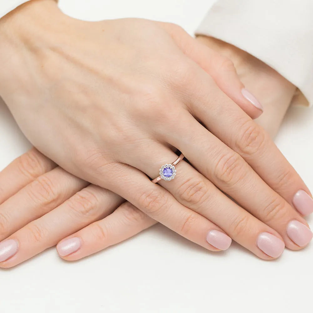 gold-ring-with-0-50ct-tansanit-and-0-103ct-diamonds-w0622-tap-01