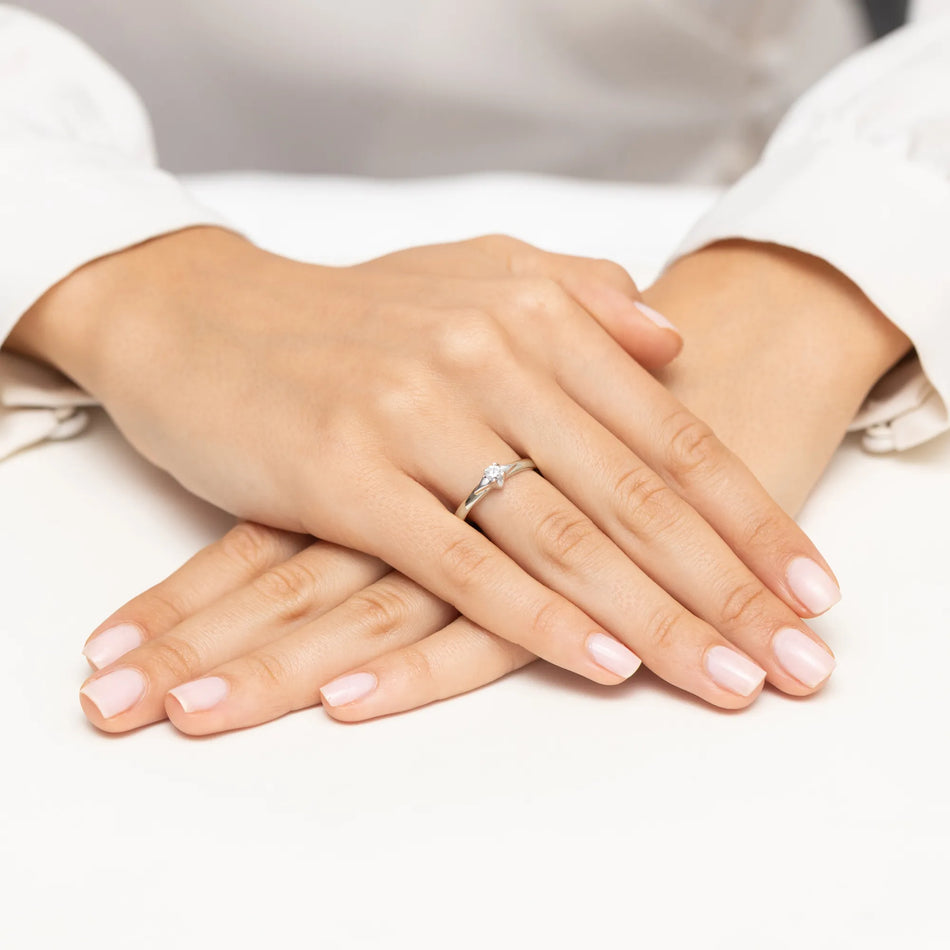 bague-en-or-avec-diamant-de-0-15ct-w0666-diw-01