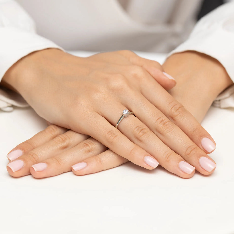 bague-en-or-avec-diamant-de-0-18ct-w0672-diw-02