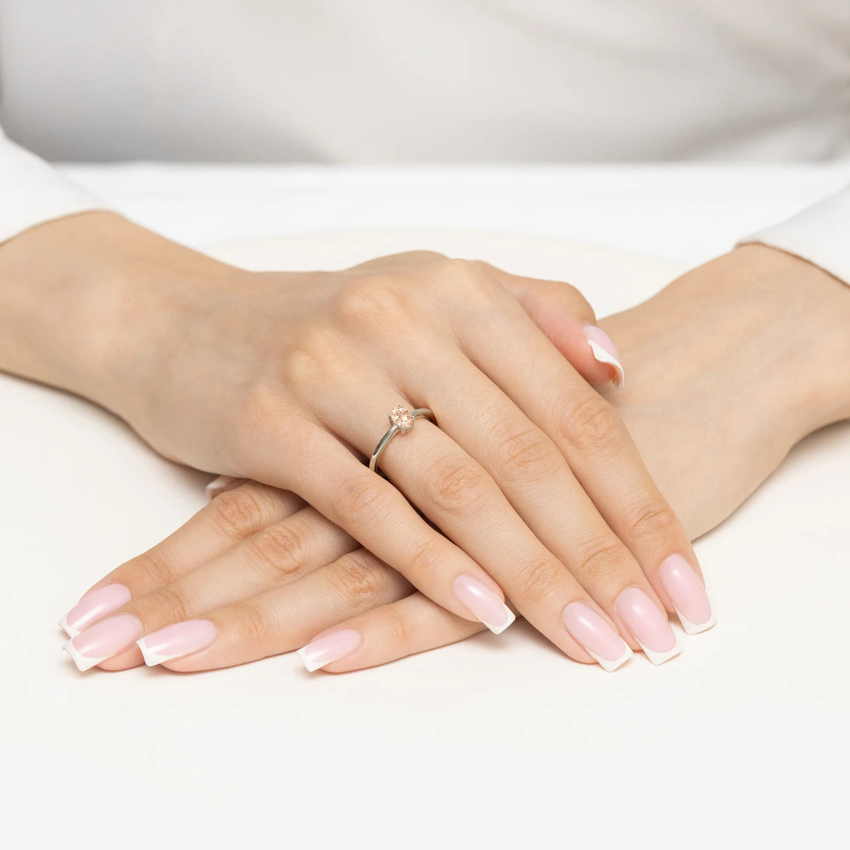 gold-ring-with-0-40ct-morganite-w0685-mop-01