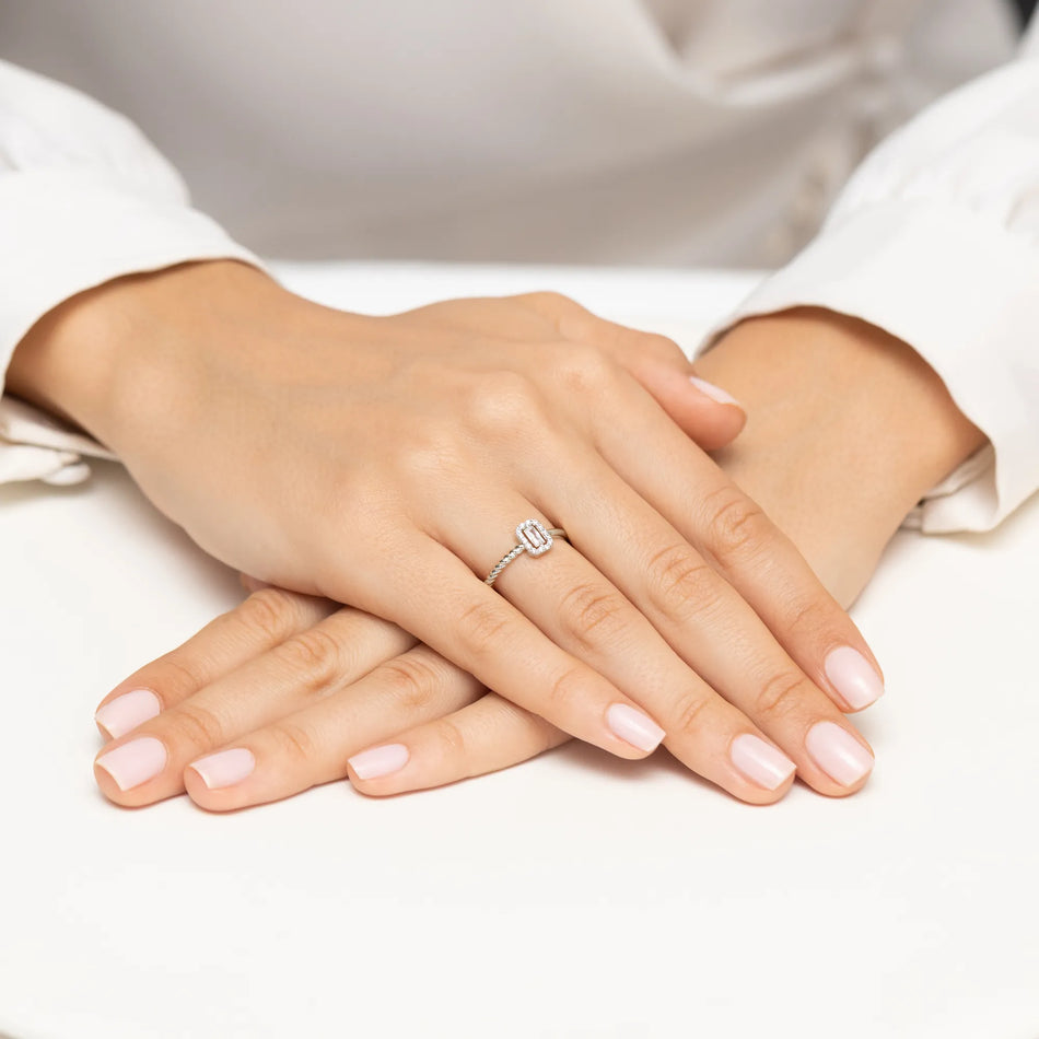 zlatý prsten s diamanty 0,13 ct a 0,07 ct w0707-diw-01