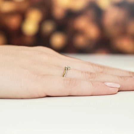 8k-gold-ring-with-zirconia-w211-333-c