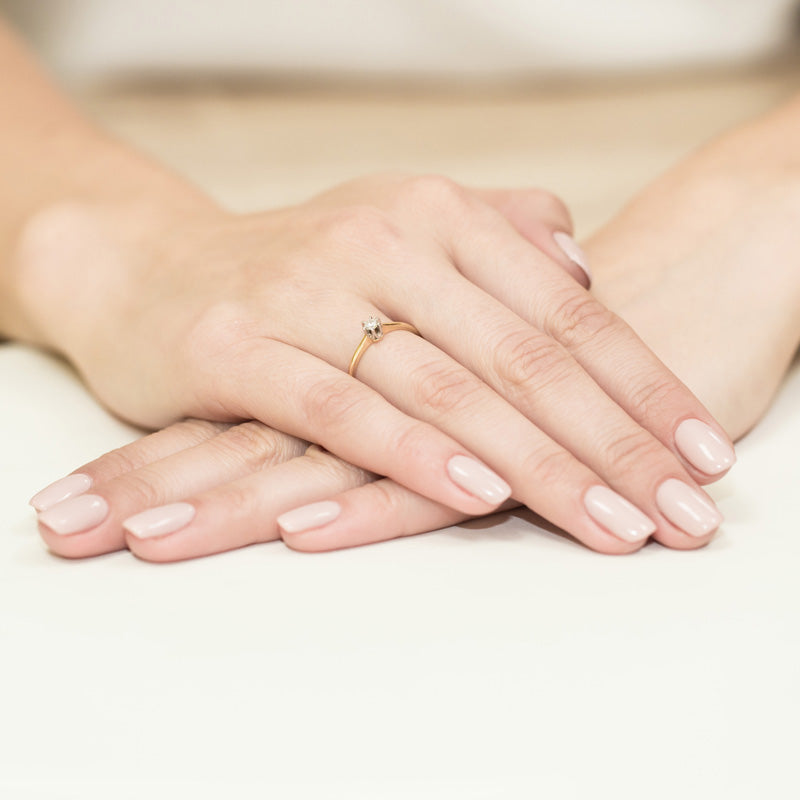 8k-gold-ring-with-zirconia-w220-333-c