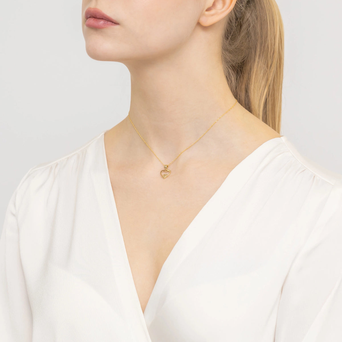 gold-classic-heart-pendant-z-gw-268-585