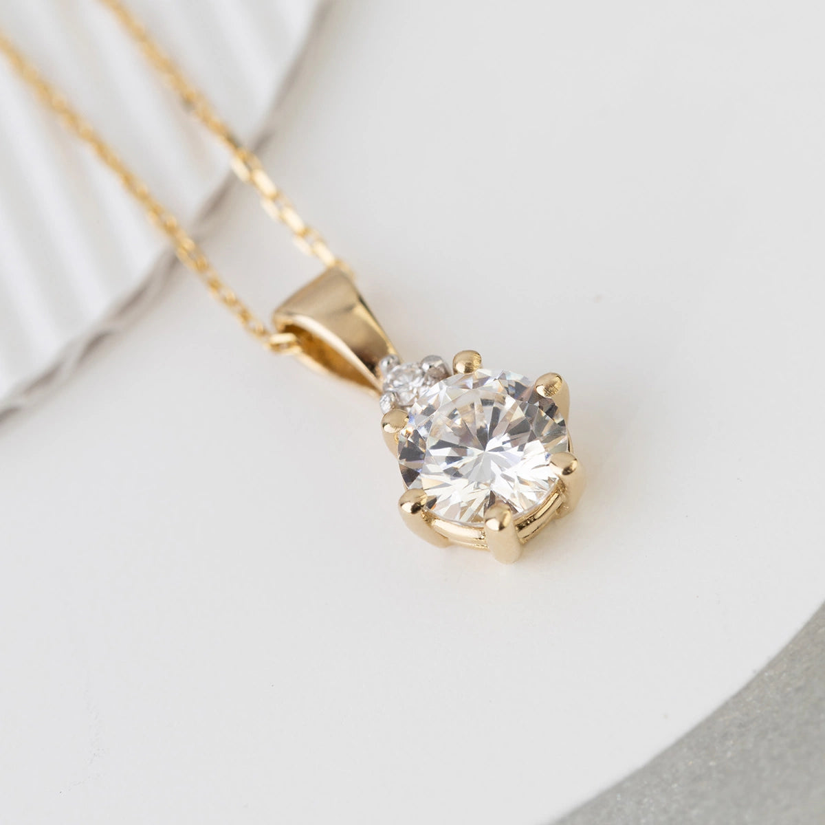 zlatý prívesok s 0,50 ct laboratórnym diamantom a 0,015 ct laboratórnymi diamantmi z0076-ldw-01