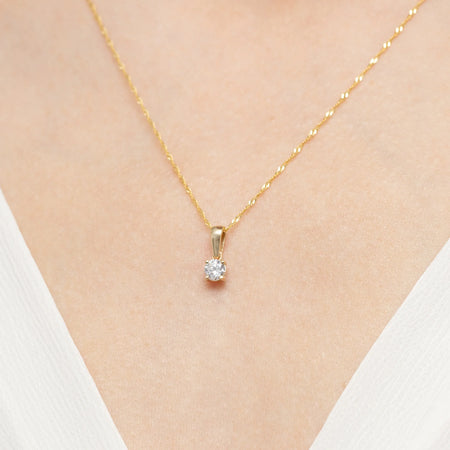 gold-pendant-with-lab-diamonds-z0576-ldw-01