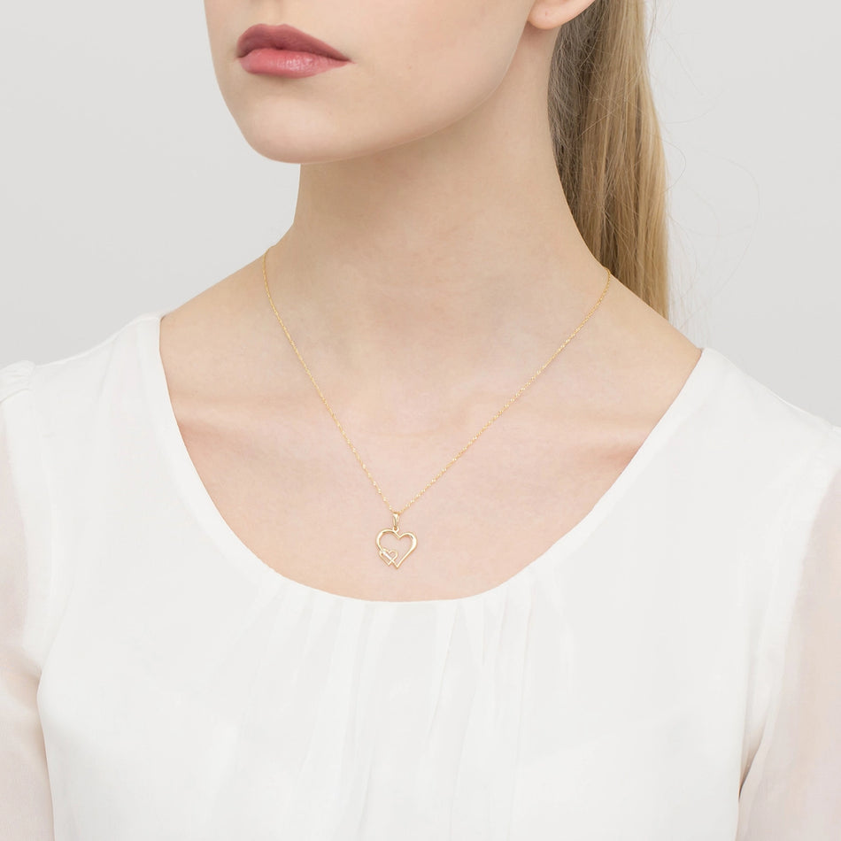 Goldkette mit Herzanhänger