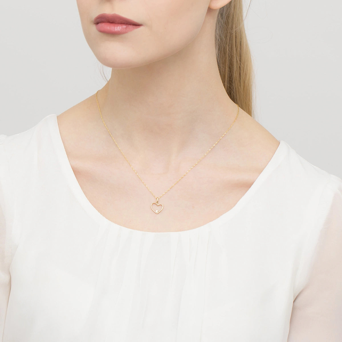 gold-pendant-with-zirconia-heart-z128-585