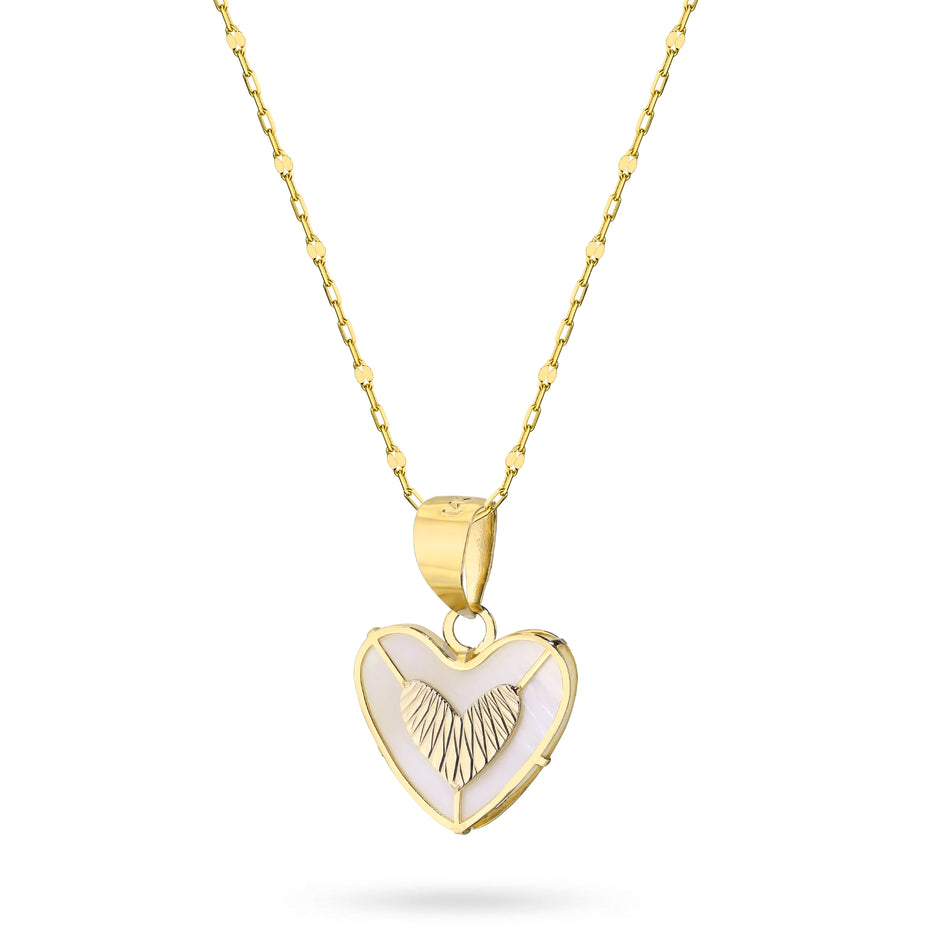 Zlatý náhrdelník s príveskom srdce v srdci s diamantovým brúsením a bielym smaltom